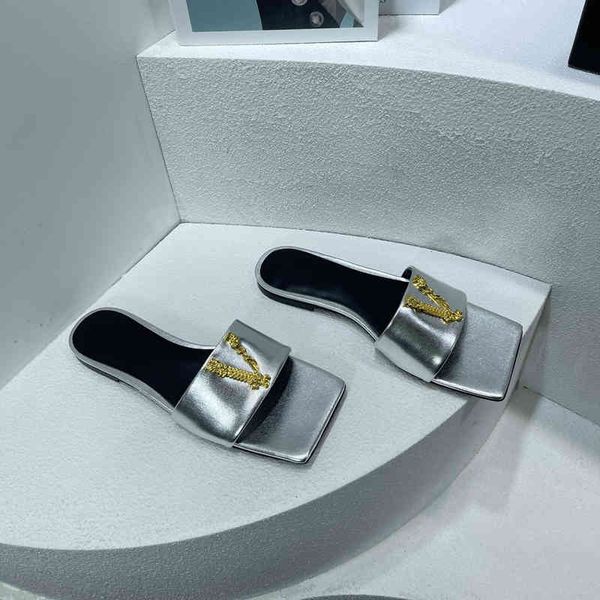 dress shoes women's size35-43 genuine leather slippers metal decoration apartments designer shoes summer slides open, Black
dress shoes women's size35-43 genuine leather slippers metal decoration apartments designer shoes summer slides open, Black