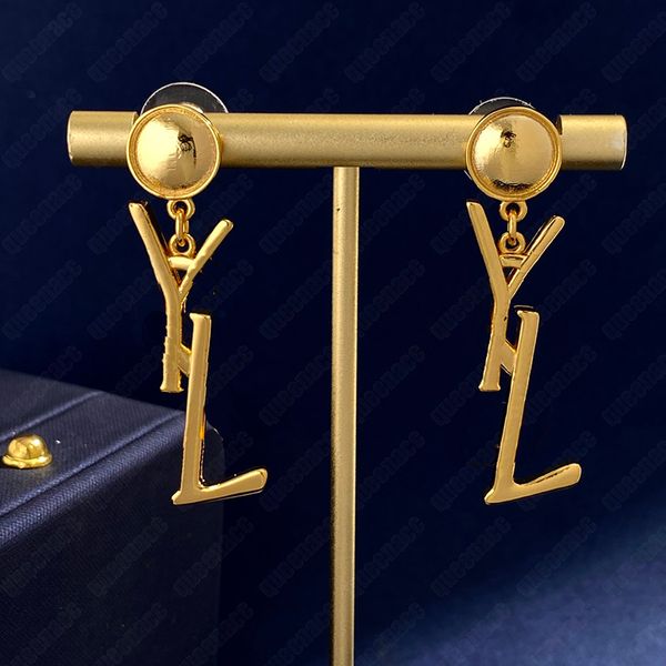 luxury earring for women designer jewelry womens dangle gold letters earrings y designers ear stud brand ladies studs party 2204225wu, Silver
luxury earring for women designer jewelry womens dangle gold letters earrings y designers ear stud brand ladies studs party 2204225wu, Silver