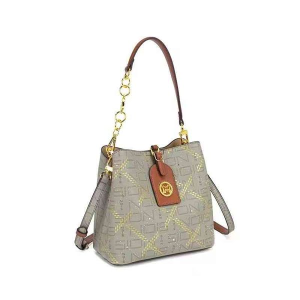 ladies fashion personality trend new brand bag wholesale 2022 embroidered thread bucket live broadcast seri small mass texture women's
ladies fashion personality trend new brand bag wholesale 2022 embroidered thread bucket live broadcast seri small mass texture women's