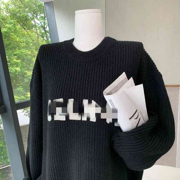 2022c factory direct sale trendy brand men's t-shirts women's c fashion letter sweater wear style knitwear, White
2022c factory direct sale trendy brand men's t-shirts women's c fashion letter sweater wear style knitwear, White