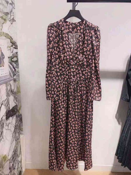 casual dresses fadan s family spring and summer temperament lady style v-neck broken flower slim long dress women, Black;gray
casual dresses fadan s family spring and summer temperament lady style v-neck broken flower slim long dress women, Black;gray