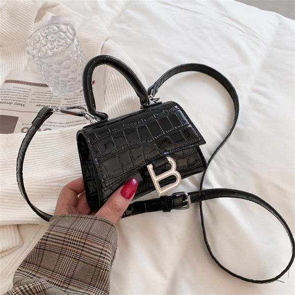 bright leather pattern small square new fashion single women's messenger portable ct8b purses outlet online
bright leather pattern small square new fashion single women's messenger portable ct8b purses outlet online