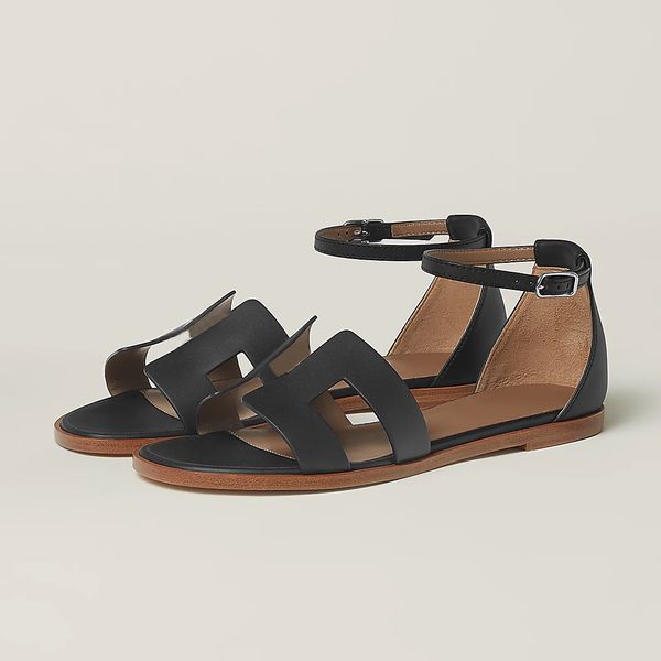 designer shoes women oasis heels sandals oran slippers h calfskin insole rubber sole casual sandal summer designer luxury ladies beach flat
designer shoes women oasis heels sandals oran slippers h calfskin insole rubber sole casual sandal summer designer luxury ladies beach flat