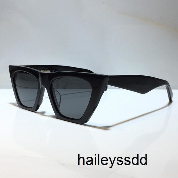 sunglasses for women summer cat eyes style anti-ultraviolet retro shield lens plate square full frame fashion eyeglasses random box 41468 q1, White;black
sunglasses for women summer cat eyes style anti-ultraviolet retro shield lens plate square full frame fashion eyeglasses random box 41468 q1, White;black