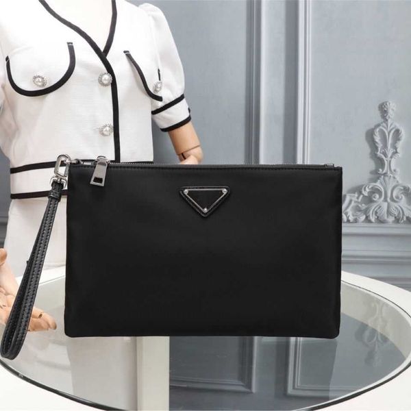 men's nylon waterproof cloth hand bag business parachute wallet leather canvas envelope bag wallets for men purse, Red;black
men's nylon waterproof cloth hand bag business parachute wallet leather canvas envelope bag wallets for men purse, Red;black