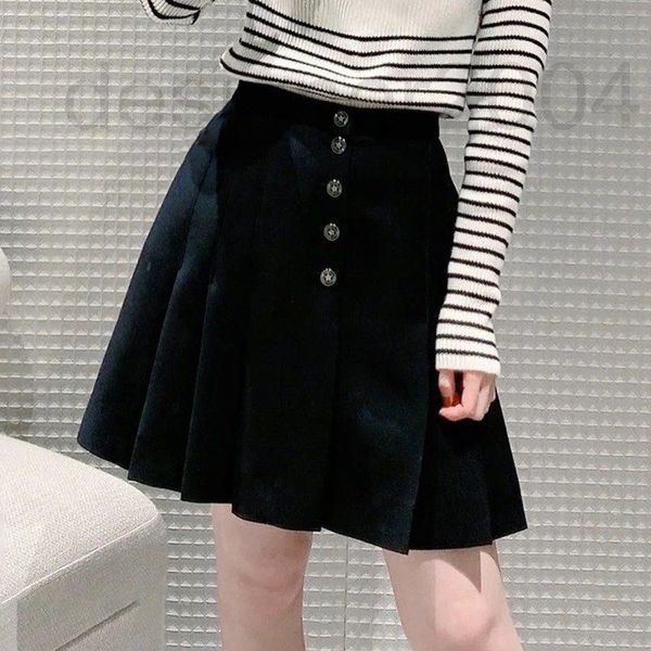 skirts designer high waist black thin pleated short skirt 2022 summer new classic single breasted a-line skirt foreign style gfr0
skirts designer high waist black thin pleated short skirt 2022 summer new classic single breasted a-line skirt foreign style gfr0