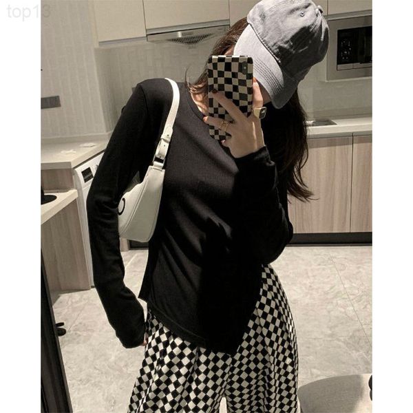 women's knits & tees designer aw king spring 22 new long sleeve round neck side wrinkle bottoming shirt solid color high elastic thin g, White
women's knits & tees designer aw king spring 22 new long sleeve round neck side wrinkle bottoming shirt solid color high elastic thin g, White