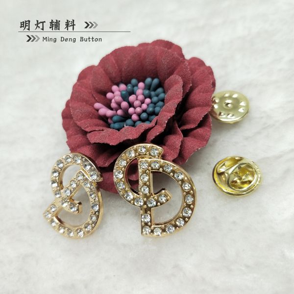 cd letter diamond brooch short nail korean men's and women's suit scarf hardware accessories brooch decorative buckle, Golden
cd letter diamond brooch short nail korean men's and women's suit scarf hardware accessories brooch decorative buckle, Golden