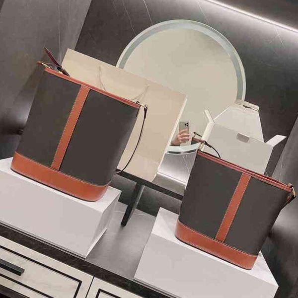 shoulder bags luxury brand fashion simple bag body with presbyopia pattern women's designer real leather phone handbags 211220
shoulder bags luxury brand fashion simple bag body with presbyopia pattern women's designer real leather phone handbags 211220
