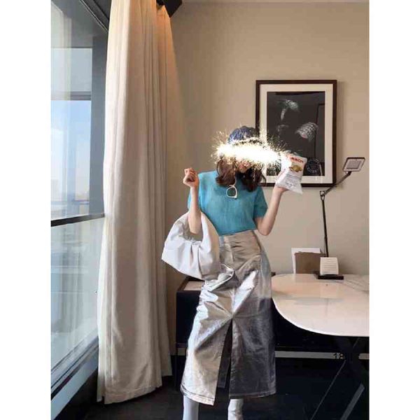 designer venetasss bottegas hands early designer 2023 spring womens ox horn portable shoulder cowhide armpit pouch cloud dumpling bag rlor p
designer venetasss bottegas hands early designer 2023 spring womens ox horn portable shoulder cowhide armpit pouch cloud dumpling bag rlor p