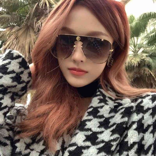 fanjia type sunglasses conjoined piece women's simple metal wind ins head uv proof y7q9, White;black
fanjia type sunglasses conjoined piece women's simple metal wind ins head uv proof y7q9, White;black
