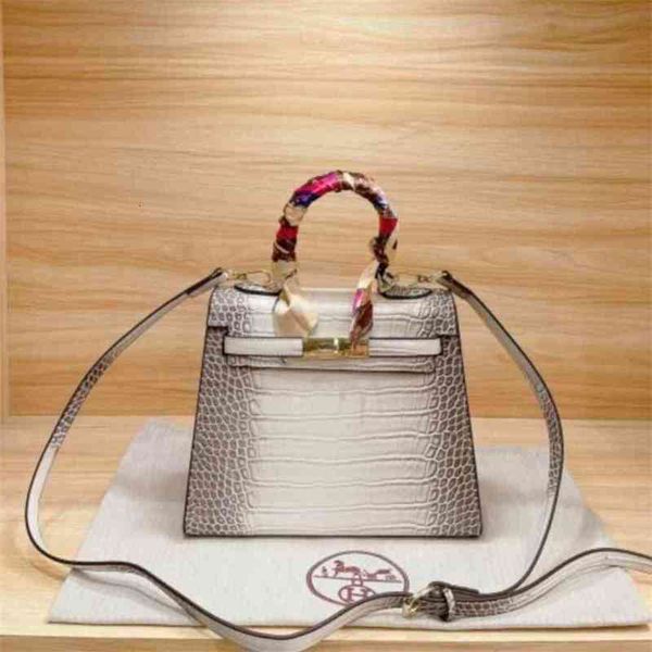 luxury s designer large-capacity handbags herme women himalayan women's bag, kely crocodile pattern leather
luxury s designer large-capacity handbags herme women himalayan women's bag, kely crocodile pattern leather