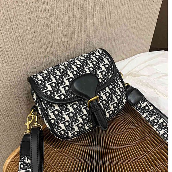 purses summer net red messenger temperament women's atmosphere saddle magnetic buckle sling shoulder bag
purses summer net red messenger temperament women's atmosphere saddle magnetic buckle sling shoulder bag