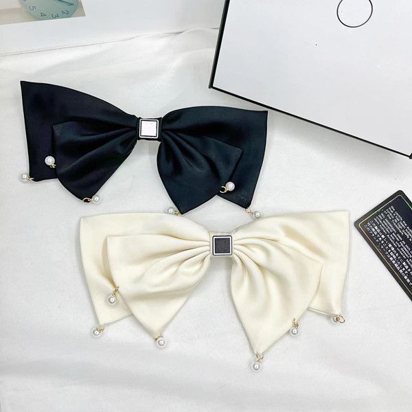 4colors girlsfriend c-letter jewelry gift women designers hair clips cloth square stamp girl barrettes everyday wear clip c069, Golden;silver
4colors girlsfriend c-letter jewelry gift women designers hair clips cloth square stamp girl barrettes everyday wear clip c069, Golden;silver