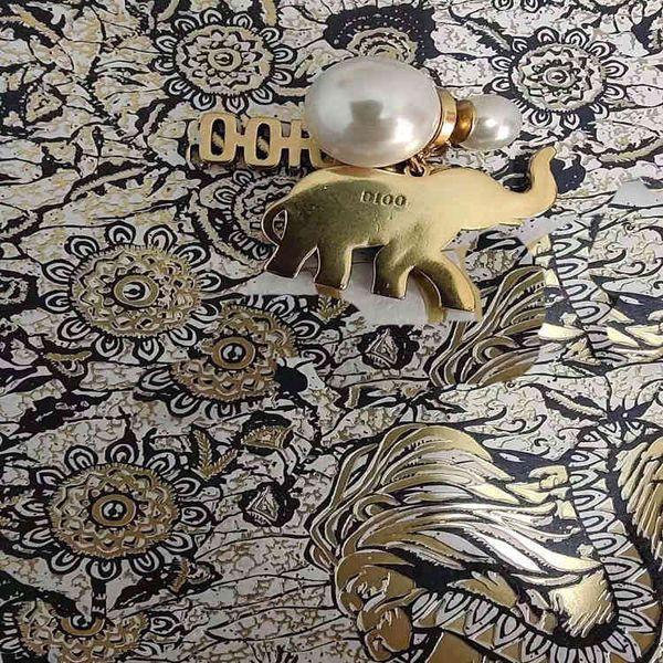 design jewel ornament charm earring diamond pearl elephant letter single earring temperament simple earrings 925 silver needle earrings fema, Golden
design jewel ornament charm earring diamond pearl elephant letter single earring temperament simple earrings 925 silver needle earrings fema, Golden