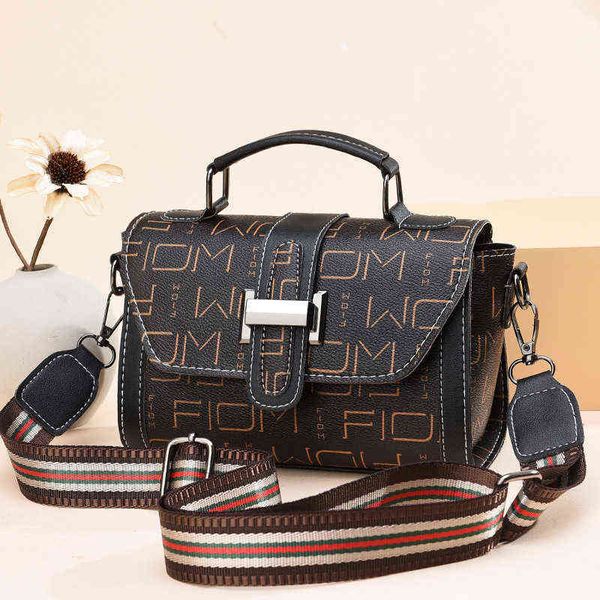 women's 2022 spring summer new one portable msenger bag wide shoulder small bag2022 factory online export fashion trendy br ladies hand
women's 2022 spring summer new one portable msenger bag wide shoulder small bag2022 factory online export fashion trendy br ladies hand