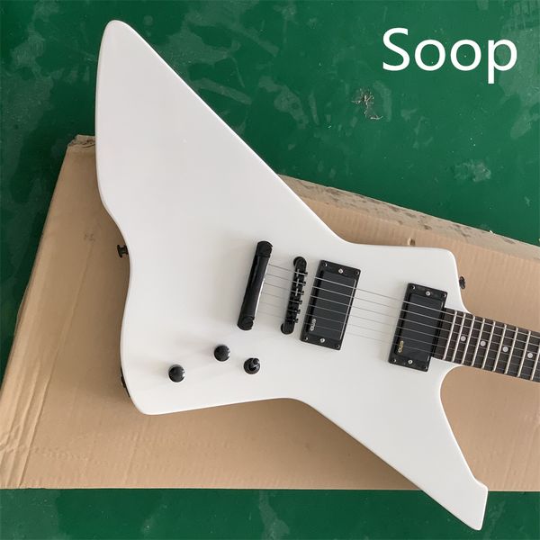 in stock white body electric guitar with 2 pickups black hardware rosewood fingerboard provide customized services immediate delivery
in stock white body electric guitar with 2 pickups black hardware rosewood fingerboard provide customized services immediate delivery