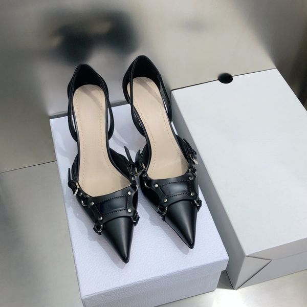 black pointed high heels women's summer 2022 new fashion niche design single shoes stiletto sandals
black pointed high heels women's summer 2022 new fashion niche design single shoes stiletto sandals