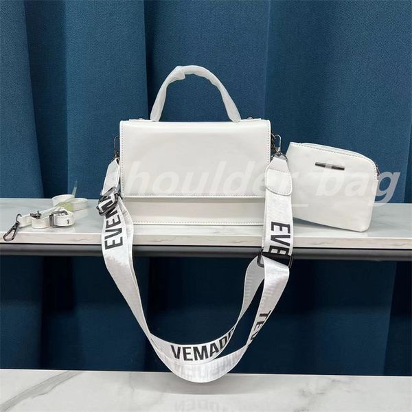 flap shoulder bag totes lady handbag purse wallet crossbody clutch hasp wallets pu leather backpack women luxurys designers bags handbags lu
flap shoulder bag totes lady handbag purse wallet crossbody clutch hasp wallets pu leather backpack women luxurys designers bags handbags lu