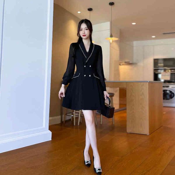 casual dresses early autumn temperament women's wear lapel nail bead waist crimp stitching lantern sleeve hepburn style black dress, Black;gray
casual dresses early autumn temperament women's wear lapel nail bead waist crimp stitching lantern sleeve hepburn style black dress, Black;gray