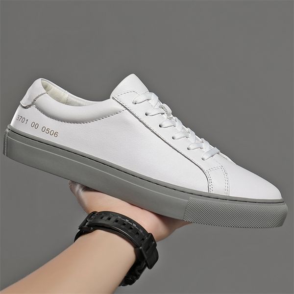 white fashion men s leather sneakers breathable casual loafer shoes spring mens black white designer men loafers 220812
white fashion men s leather sneakers breathable casual loafer shoes spring mens black white designer men loafers 220812