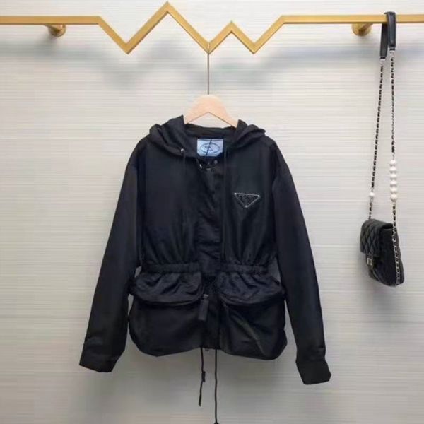 2021 designer women jacket coats with belt fashion letters print hooded windbreaker for womens jackets outerwear high quality, Black;brown
2021 designer women jacket coats with belt fashion letters print hooded windbreaker for womens jackets outerwear high quality, Black;brown