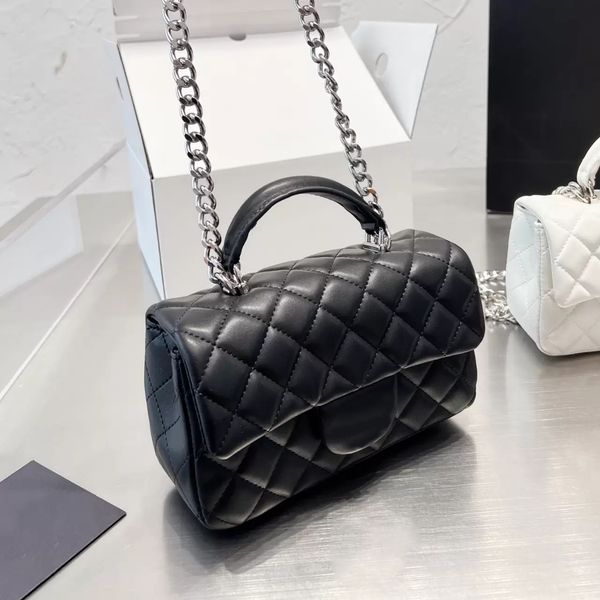 t87 mini totes bag snow lambskin solid color classic quilted plaid handle silver metal chain one shoulder crossbody bag designer luxury ladi
t87 mini totes bag snow lambskin solid color classic quilted plaid handle silver metal chain one shoulder crossbody bag designer luxury ladi