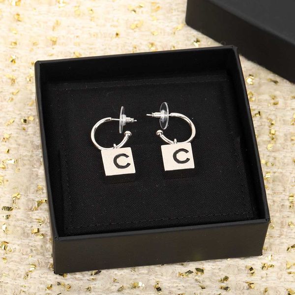 2022 charm drop earring in two colors plated and black enamel color for women wedding jewelry gift have box stamp ps7018a, Golden
2022 charm drop earring in two colors plated and black enamel color for women wedding jewelry gift have box stamp ps7018a, Golden