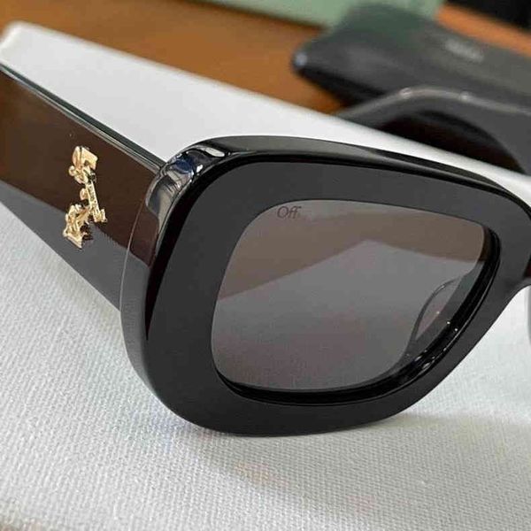 men's ladies luxury brand tide wholesale 2022 square sunglass women women's for men digner lens, White;black
men's ladies luxury brand tide wholesale 2022 square sunglass women women's for men digner lens, White;black