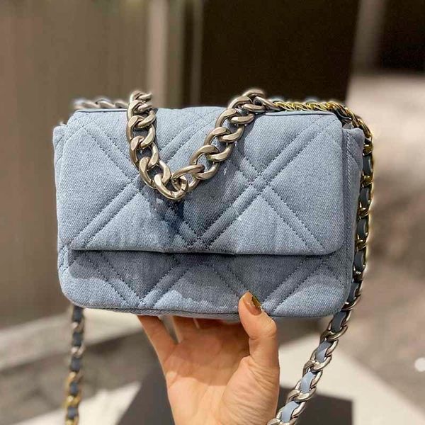 ladies luxury flap mini bag solid color denim crossbody designer bags classic handbags silver metal chain timeless diamond quilted shoulder
ladies luxury flap mini bag solid color denim crossbody designer bags classic handbags silver metal chain timeless diamond quilted shoulder