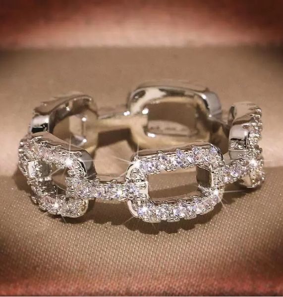 fashion brand designer rings for women shining crystal ring jewelry with cz diamond stone q06072, Silver
fashion brand designer rings for women shining crystal ring jewelry with cz diamond stone q06072, Silver