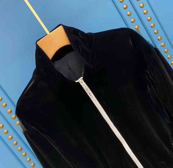 women's tracksuits 2022 designer design c&e home new embroidery white stripe contrast velvet stand collar zipper jacket straight pants, Gray
women's tracksuits 2022 designer design c&e home new embroidery white stripe contrast velvet stand collar zipper jacket straight pants, Gray