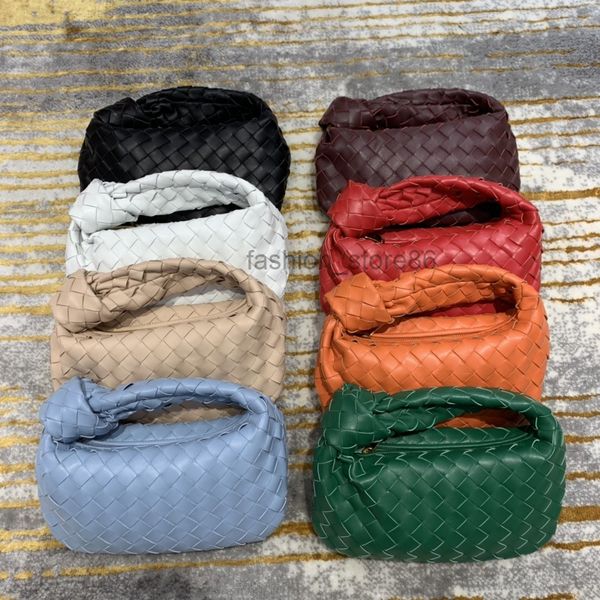 classic small square bag luxury designer handbag large capacity handbags high-end fashion bags available simple shape wallet makes
classic small square bag luxury designer handbag large capacity handbags high-end fashion bags available simple shape wallet makes