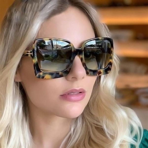 fashion square sunglasses women brand designer women's sun glasses vintage shades for women retro female sunglass 2021 trend 299n, White;black
fashion square sunglasses women brand designer women's sun glasses vintage shades for women retro female sunglass 2021 trend 299n, White;black
