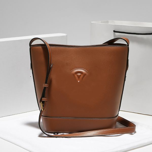 women bags fashion tote handbags designer luxury genuine leather cross body womens casual large capacity crossbody all match bucket totes ha
women bags fashion tote handbags designer luxury genuine leather cross body womens casual large capacity crossbody all match bucket totes ha