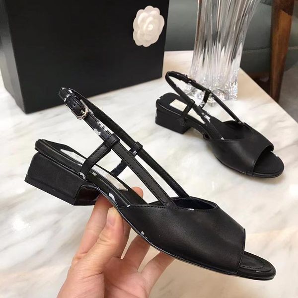 designer woman for sandals heels slide luxury brand shoes printing leather slipper ladies letter slingbacks fashion flip flop with dress ret, Black
designer woman for sandals heels slide luxury brand shoes printing leather slipper ladies letter slingbacks fashion flip flop with dress ret, Black