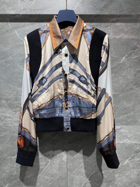 milan runway jackets 2022 autumn winter lapel neck long sleeve panelled women's designer sweaters brand same style outerwear 0617-3, Black;brown
milan runway jackets 2022 autumn winter lapel neck long sleeve panelled women's designer sweaters brand same style outerwear 0617-3, Black;brown