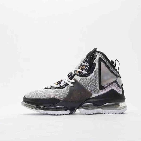 ep 19 22 new sneaker shoes breathable in the fashion trend non-slip wear retro men's and women's basketball shoes t220810, Black
ep 19 22 new sneaker shoes breathable in the fashion trend non-slip wear retro men's and women's basketball shoes t220810, Black