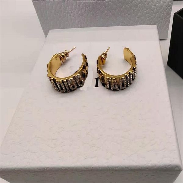 84% off factory storefamily diamond stud silver needle personality simple earrings, Golden
84% off factory storefamily diamond stud silver needle personality simple earrings, Golden