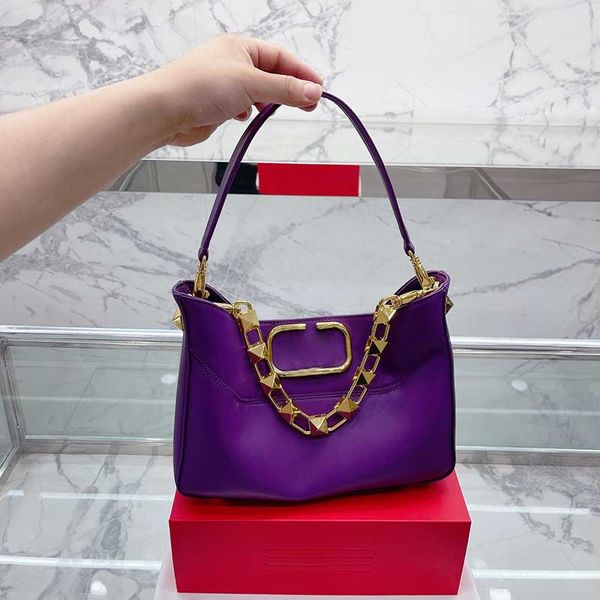 2022 bag designer bags crossbody shoulder bags luxury straps color genuine leather stud sign rivet
2022 bag designer bags crossbody shoulder bags luxury straps color genuine leather stud sign rivet