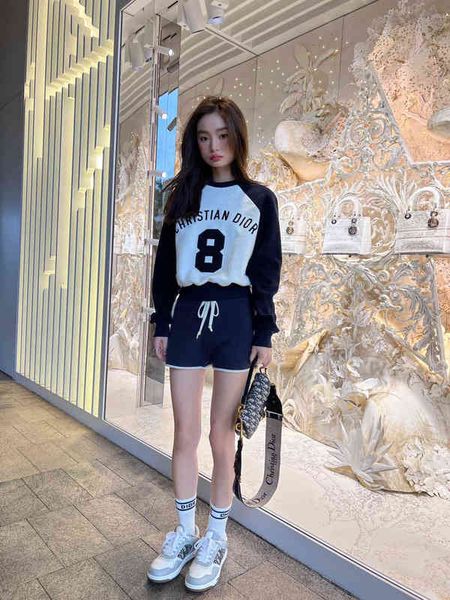 two piece dress autumn and winter aging college style round neck navy color matching chest alphanumeric 8 long sleeve dy5u, White
two piece dress autumn and winter aging college style round neck navy color matching chest alphanumeric 8 long sleeve dy5u, White