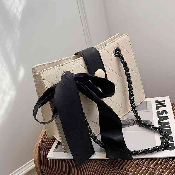 women's fashion personality trend brand bag wholesale 2022 new net red lady lingge chain msenger versatile ins shoulder
women's fashion personality trend brand bag wholesale 2022 new net red lady lingge chain msenger versatile ins shoulder