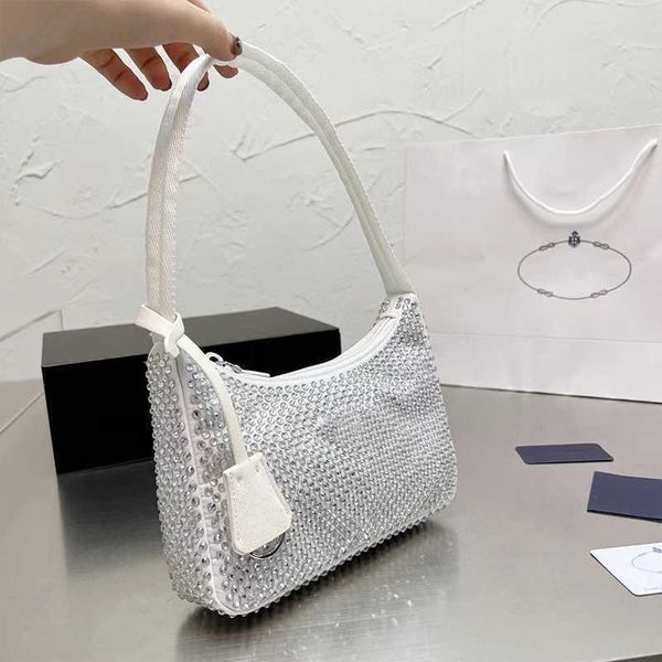 latest diamond women shoulder bag 2022 new reedition 2000 underarm purses fashion lady designers luxurys handbags bling nylon high quality
latest diamond women shoulder bag 2022 new reedition 2000 underarm purses fashion lady designers luxurys handbags bling nylon high quality