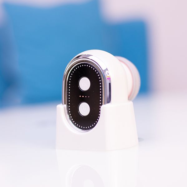 usb rechargeable mini face smoothing massage radio frequency rf equipment multifunctional ems facial cleaning massaging beauty machine
usb rechargeable mini face smoothing massage radio frequency rf equipment multifunctional ems facial cleaning massaging beauty machine