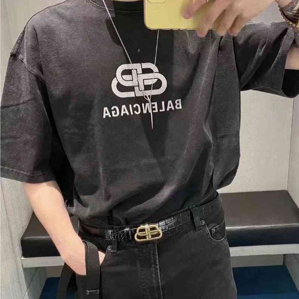 2022 designer bal t shirt 2022 summer high-quality new paris b home washed short sleeved buckle letter printed vintage t-shirt, White;black
2022 designer bal t shirt 2022 summer high-quality new paris b home washed short sleeved buckle letter printed vintage t-shirt, White;black