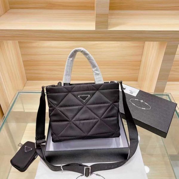 three in one filled nylon portable oblique hanging tote designer clutch bags bag trend leisure purses ladies luxury handbags designers
three in one filled nylon portable oblique hanging tote designer clutch bags bag trend leisure purses ladies luxury handbags designers