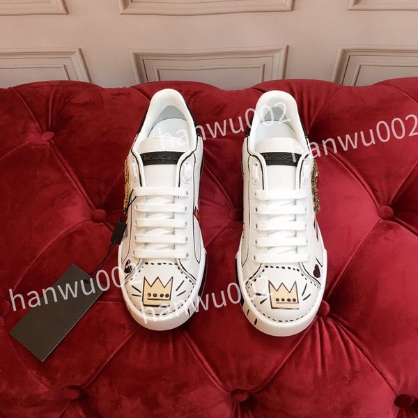 2022 men's casual sports shoes boots luxury designer brand suede cowhide sneakers size35-45 hc191009, Black
2022 men's casual sports shoes boots luxury designer brand suede cowhide sneakers size35-45 hc191009, Black