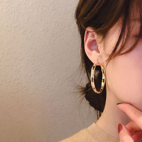 925 silver needle european and american metal c- type ear ring 2021 new trendy female simple and stylish earrings online influencer eardrop, Golden
925 silver needle european and american metal c- type ear ring 2021 new trendy female simple and stylish earrings online influencer eardrop, Golden