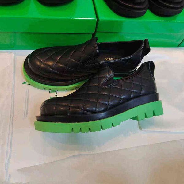 platform flat shoes for men women 21/22 winter spring new designed fashion style brand diamond plaid 220711, Black
platform flat shoes for men women 21/22 winter spring new designed fashion style brand diamond plaid 220711, Black