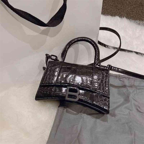 bag balenciga handbags designer fashion 2022 net red b family high version women's bag crocodile hourglass bag leather single shoulders
bag balenciga handbags designer fashion 2022 net red b family high version women's bag crocodile hourglass bag leather single shoulders